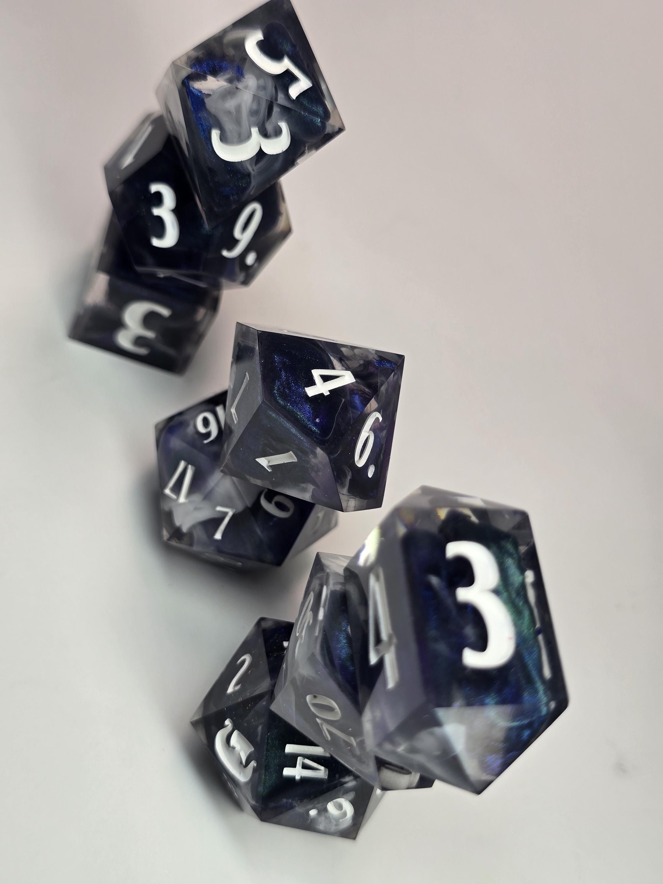 Iridescent Mist – Full Polyhedral Dice Set with Advantage (8 Dice, 2 D20s)