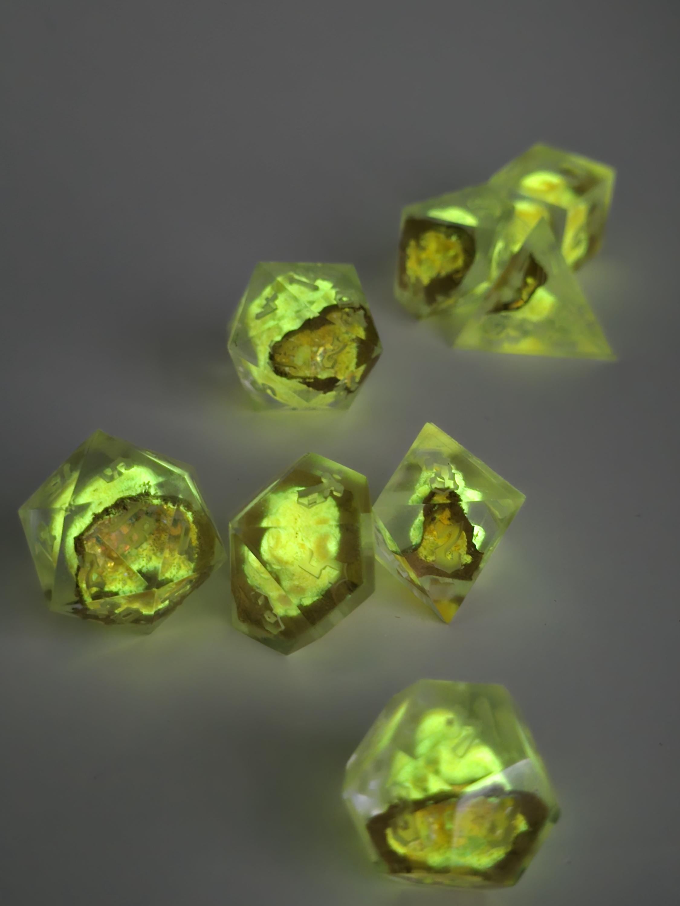 Handmade Polyhedral DnD, TTRPG, Geode Dice Set with Advantage (8 Dice, 2 D20s) - Auric Topaz