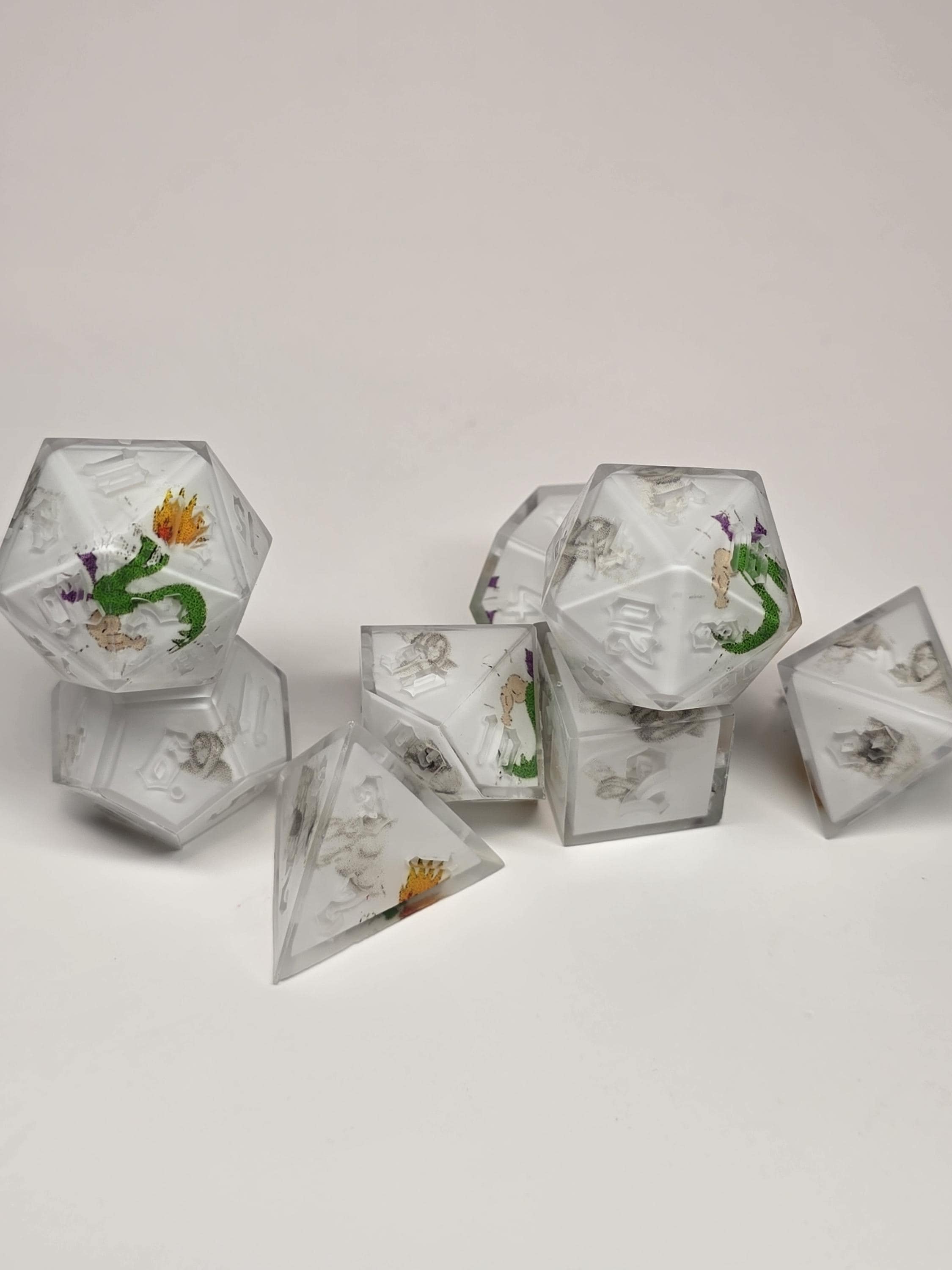 The Burninator! This is a full set with advantage (8 dice 2 D20s)