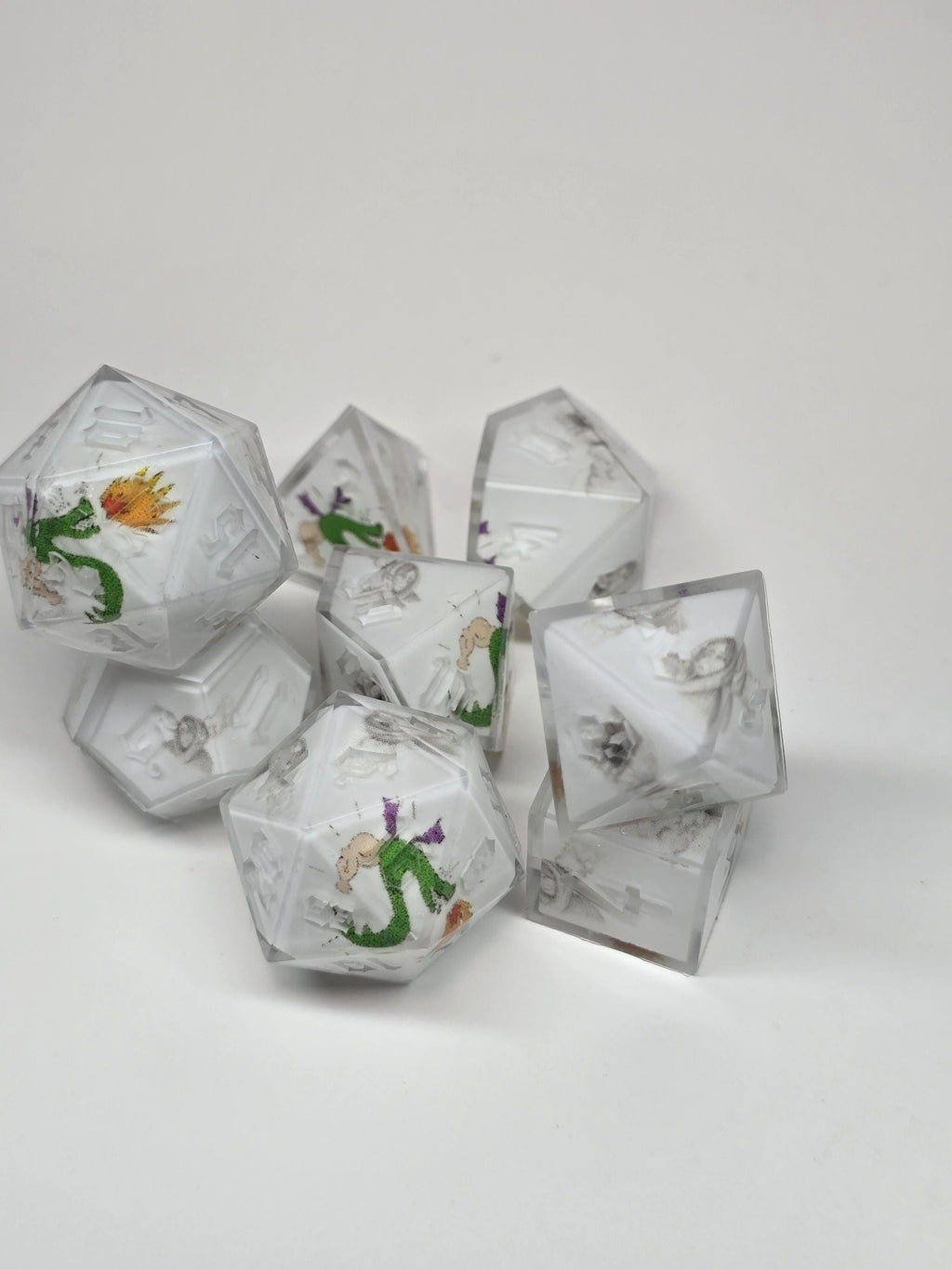 The Burninator! This is a full set with advantage (8 dice 2 D20s)
