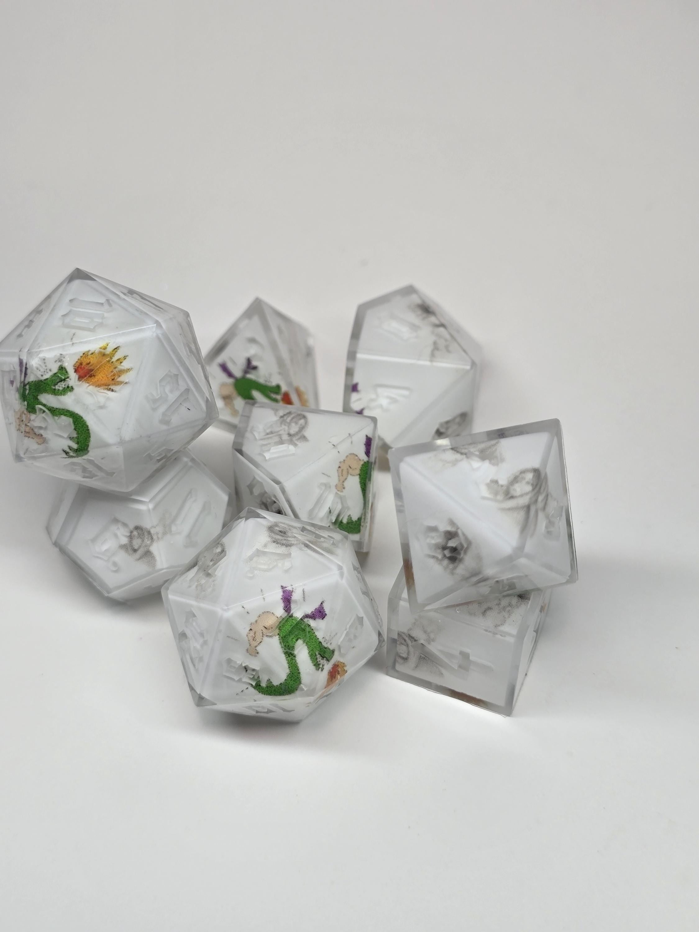 The Burninator! This is a full set with advantage (8 dice 2 D20s)