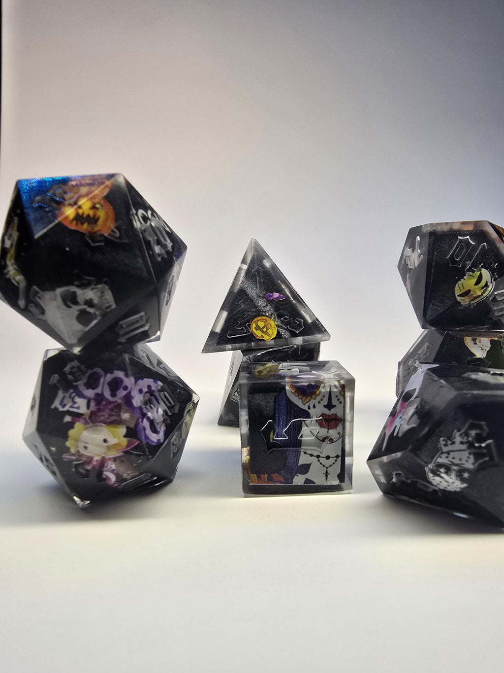 Midnight Mischief: Full 22mm set with Advantage