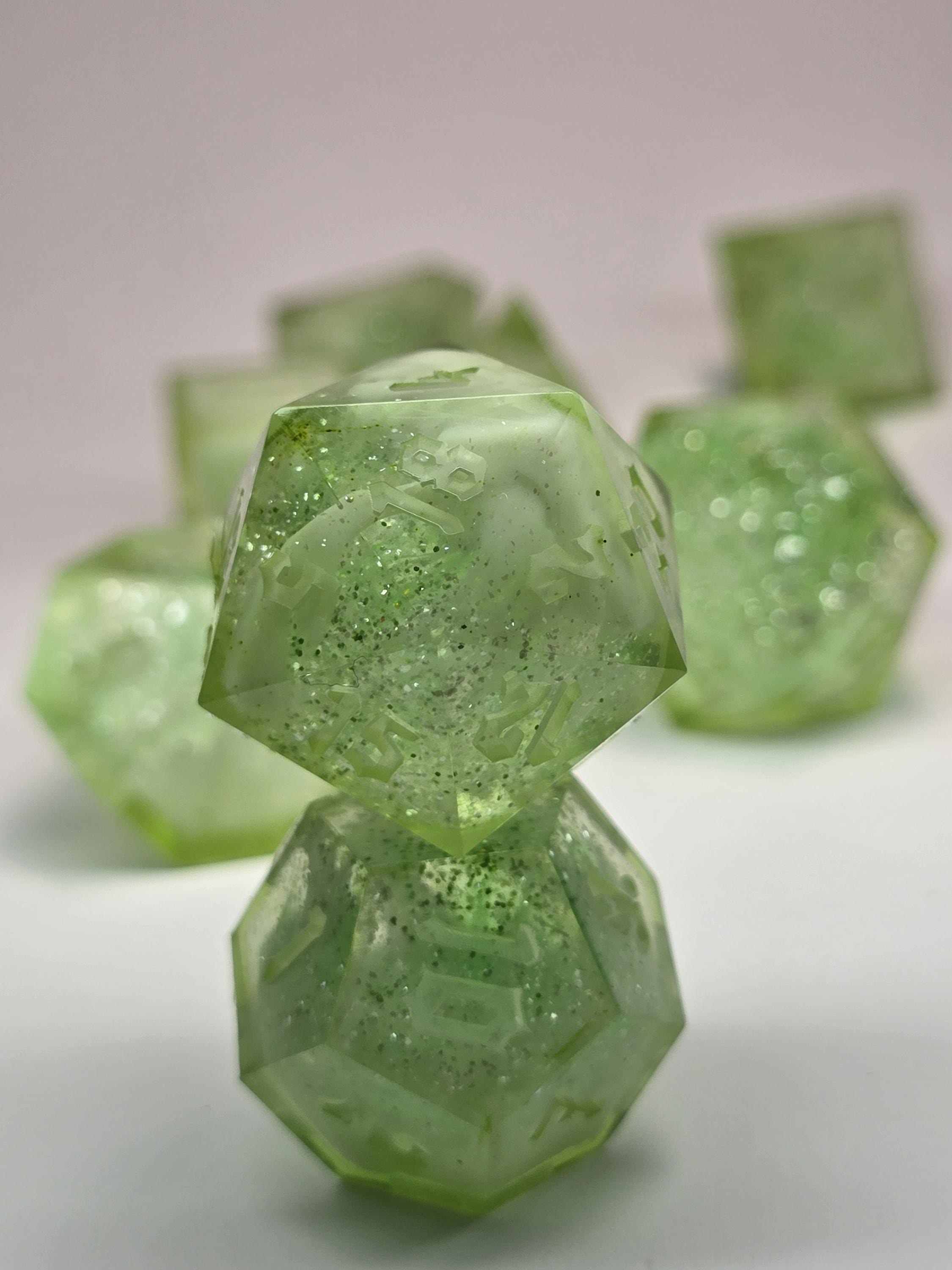 Verdant Dream – Handmade Polyhedral Dice Set (8 Dice, 2 D20s for Advantage Rolls)