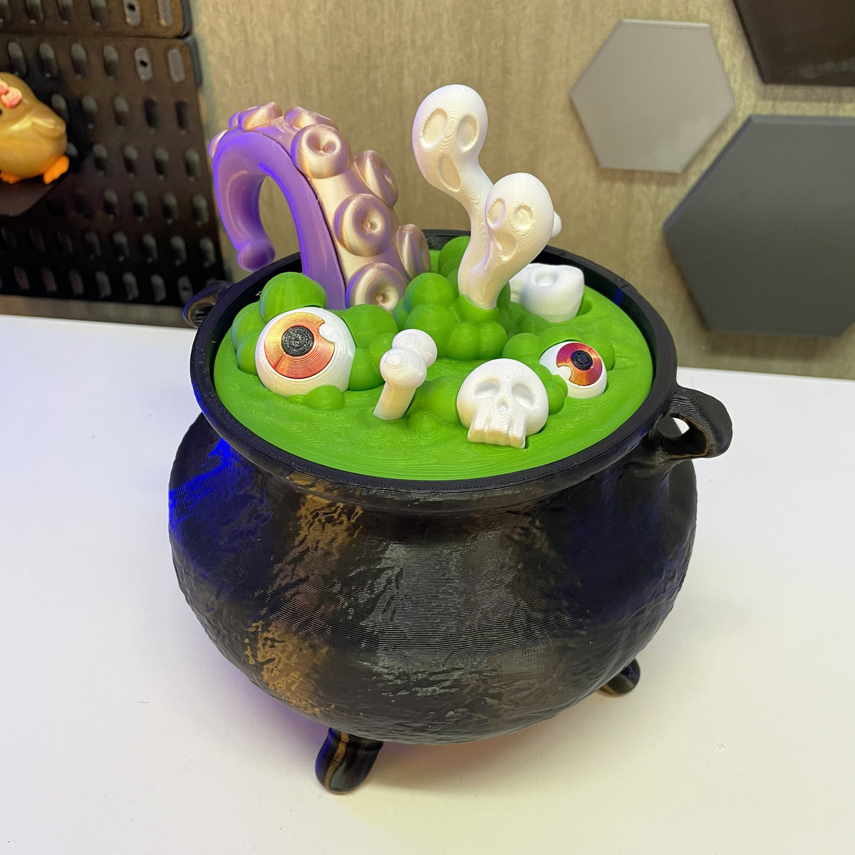 Custom Witching Hour D&D set w/ 2 extra D6s (10 Dice, 2 D20s and 3 D6s)